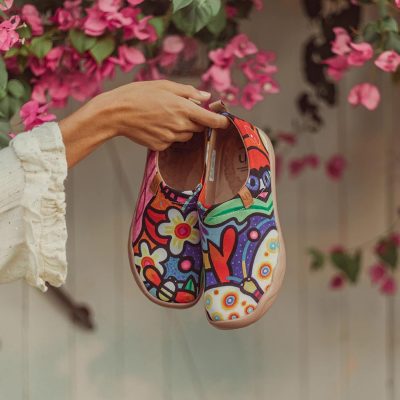 Women's Artistic Slip-On Shoes Vibrant Floral Casual Loafers Lightweight Comfortable Travel Footwear