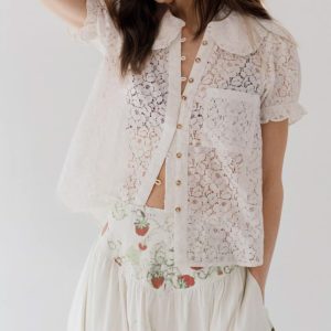 Women's Peter Pan Collar Neck Lace Trim Blouse Puffed Short Sleeves Tee Shirt Button Front Eyelet Tops with Pocket